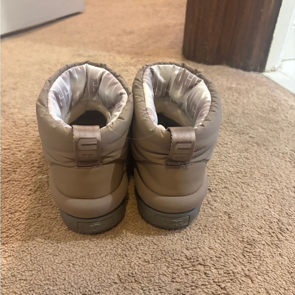 UGG Boot - image 4